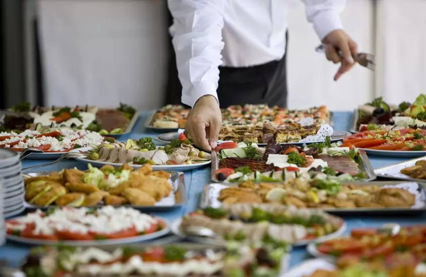 Toplu Yemek Hizmeti Alırken İş Ortağınızı Seçmenin Altın Kuralları!